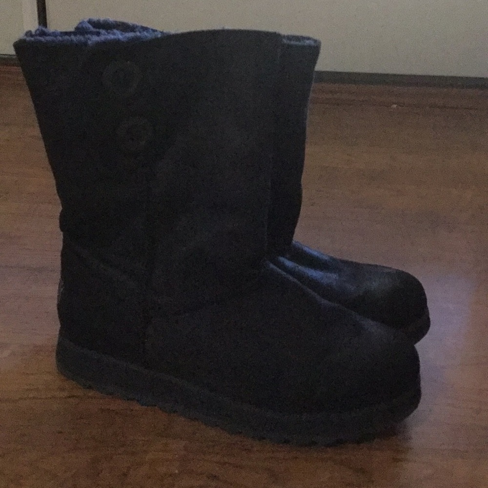 Black kids soft boots size 7